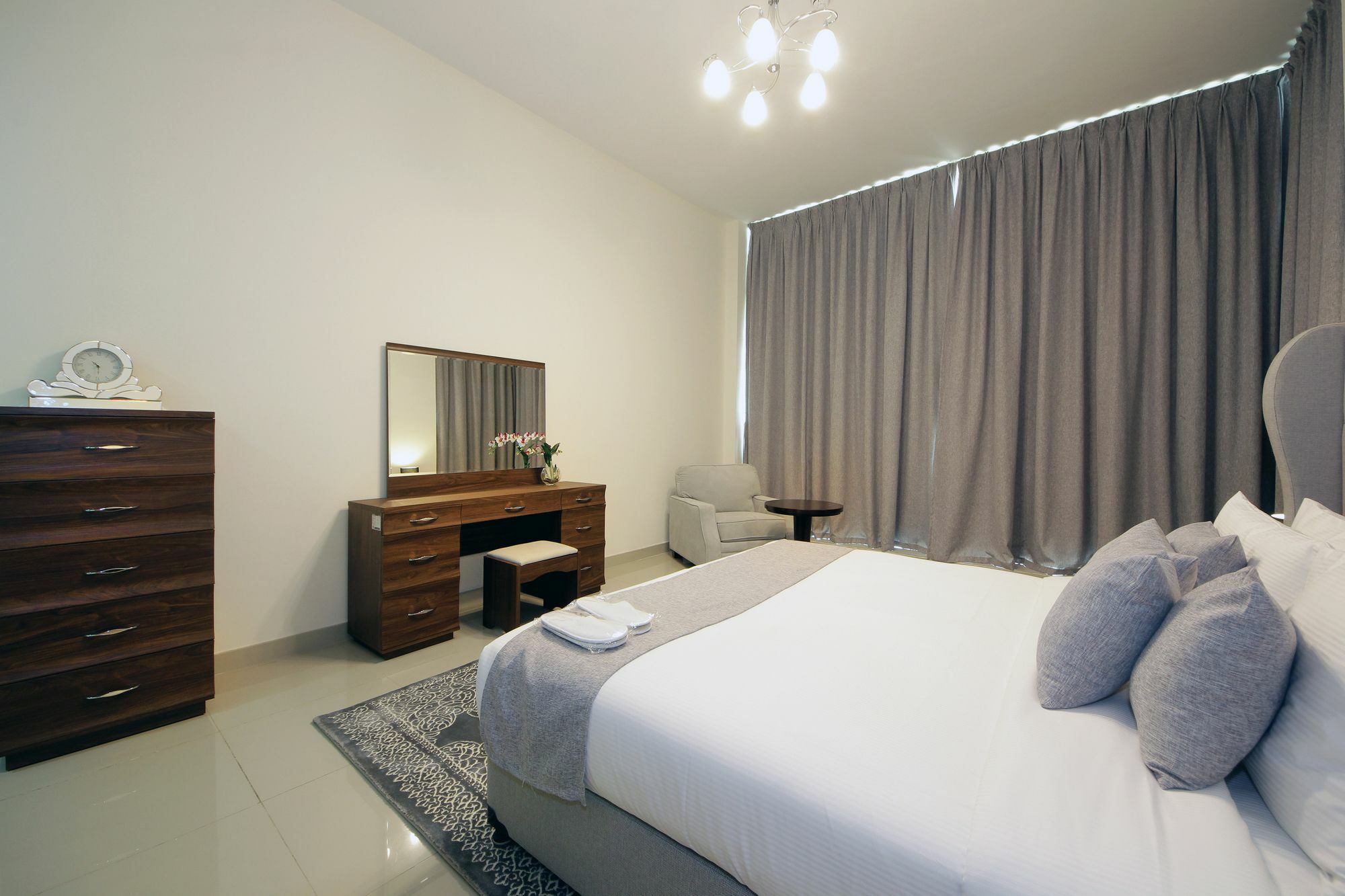 Spacious 2 Bedroom In Al Telal 11, Al Barsha 1 두바이 외부 사진