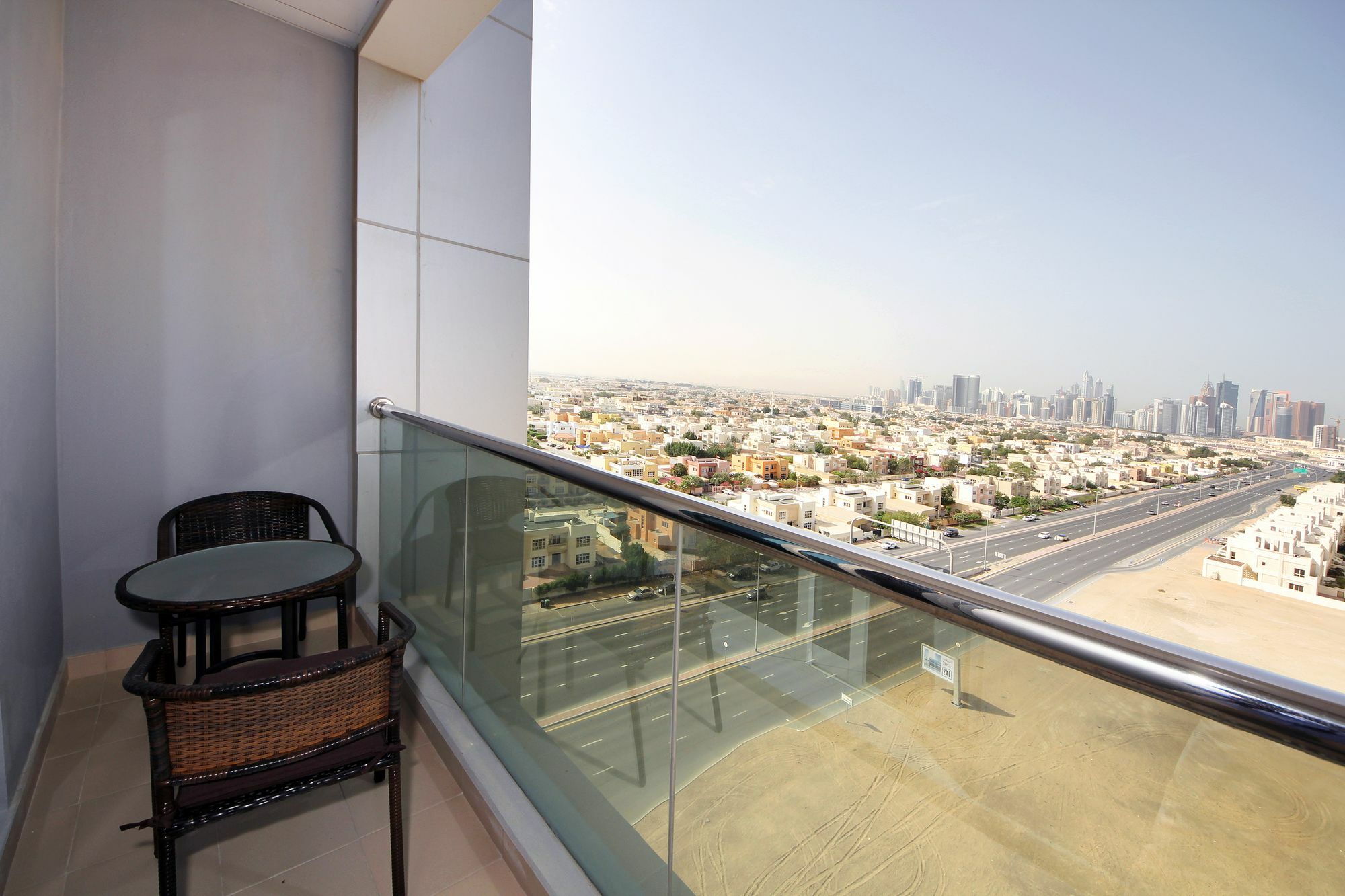 Spacious 2 Bedroom In Al Telal 11, Al Barsha 1 두바이 외부 사진